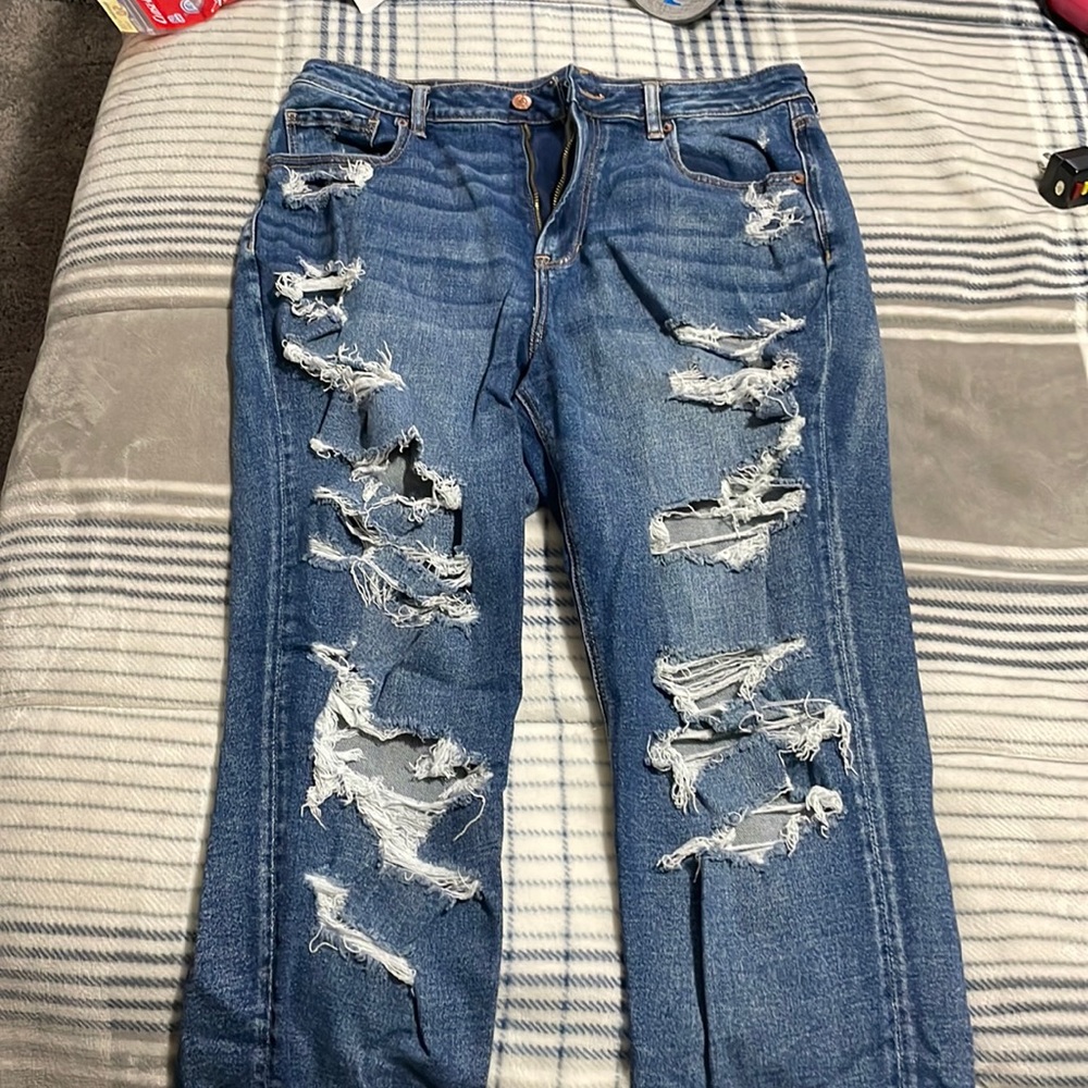 American Eagle Mom Jean